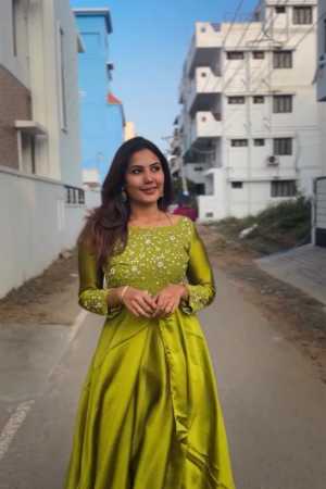 Mehendi Green Shimmer Georgette Gown